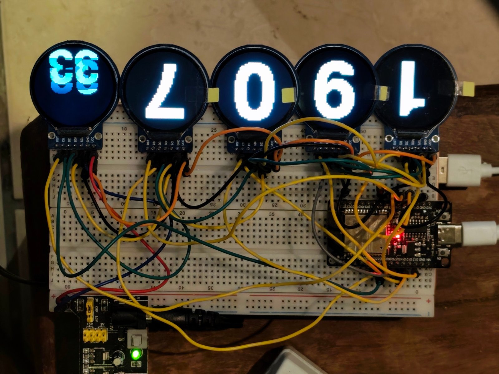 Multi-Display Digital Clock